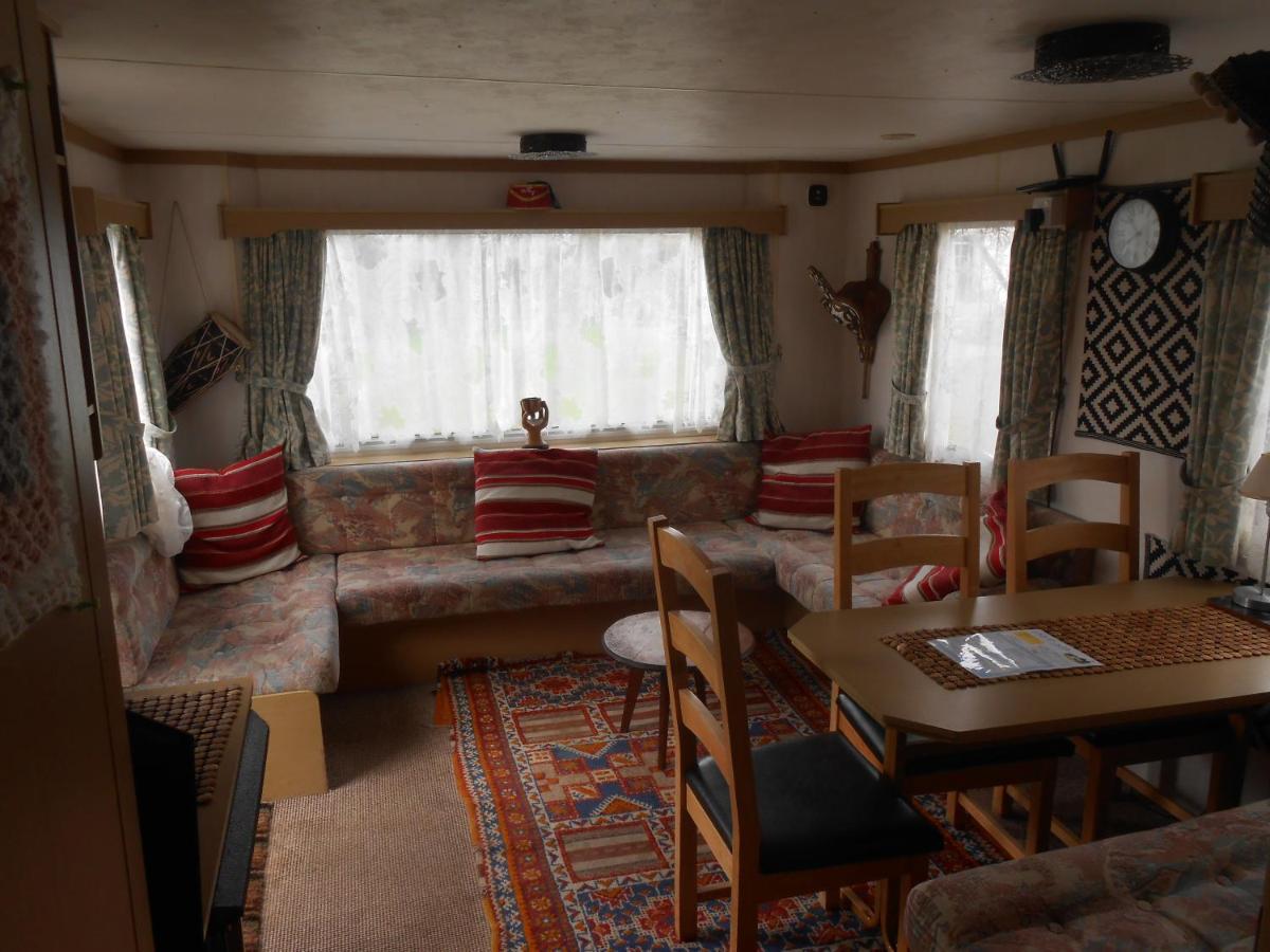 'The Cabin'. A Cosy Private & Secure Holiday Home. Padeswood Exterior foto