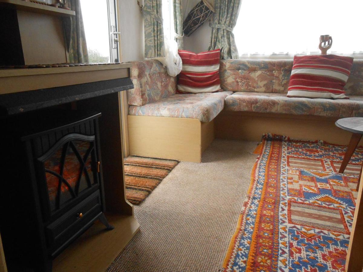 'The Cabin'. A Cosy Private & Secure Holiday Home. Padeswood Exterior foto